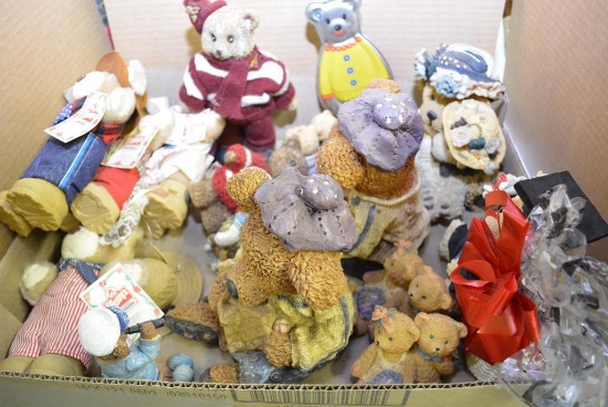 LOT OF BEAR FIGURES