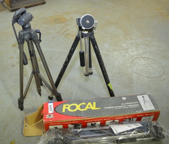 LOT OF CAMERA TRIPODS
