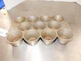 WAGNER WARE MUFFIN PAN
