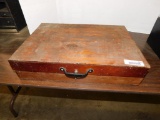 WOODEN BOX WITH LOCKS DISPLAY (SOME KEYS) APPROX. 39