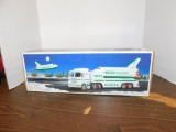 HESS 1999 TRUCK AND SPACE SHUTTLE