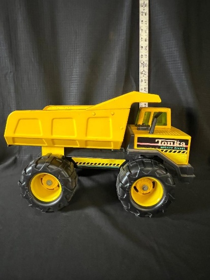 TONKA MIGHTY DIESEL DUMP TRUCK