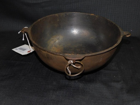 GRISWOLD NO. 2, CAST IRON POT #780