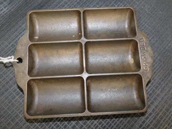 GRISWOLD NO. 17 CAST IRON ROLL PAN #6140