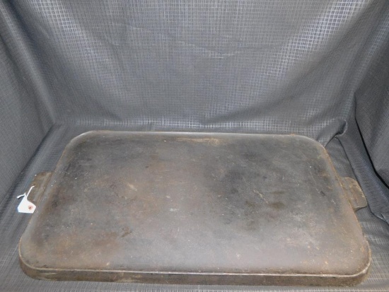 GRISWOLD NO. 11 CAST IRON GRIDDLE