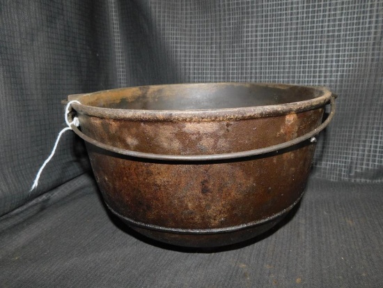 ERIE CAST IRON POT