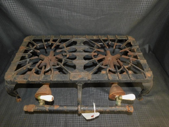 GRISWOLD NO. 32 CAST IRON 2 BURNER
