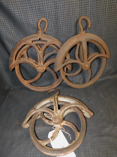 CAST IRON PULLEY (3)