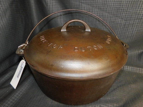 GRISWOLD CAST IRON TITE-TOP NO. 10, #835 WITH GRISWOLD CAST IRON LID #2553