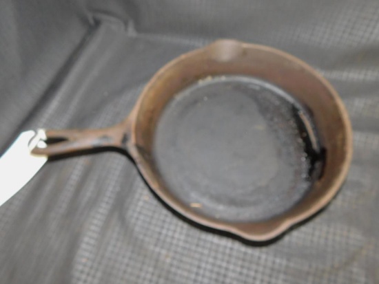 CAST IRON SKILLET