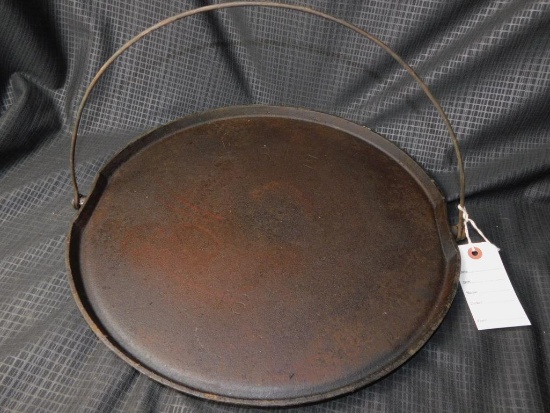 ERIE CAST IRON FLAT GRIDDLE NO. 16