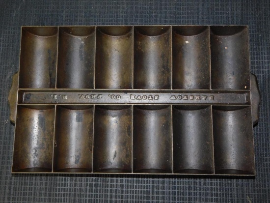 BARSTOW STOVE CO. PROV, RI CAST IRON ROLL PAN