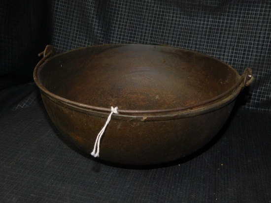 ERIE CAST IRON POT NO. 4