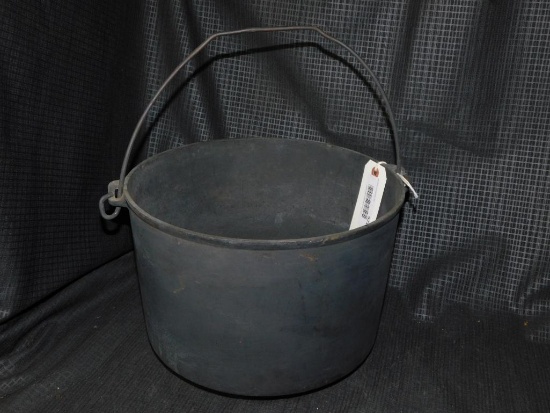 ERIE CAST IRON POT NO. 9