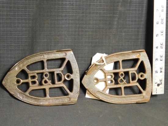 B&D CAST IRON TRIVETS (2)