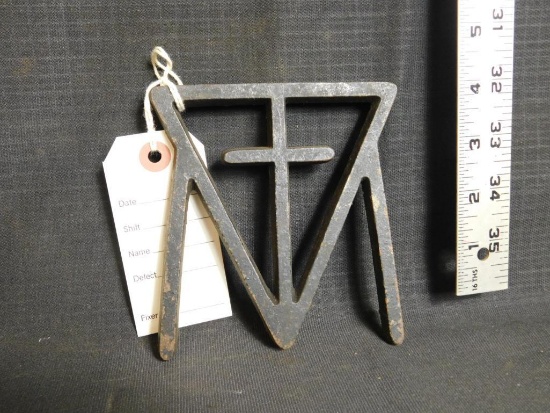CROSS TRIANGLE M TRIVET, 1952