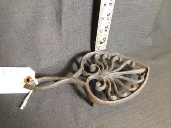 CAST IRON TRIVET, NO MARKINGS