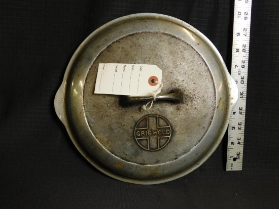 GRISWOLD CAST IRON LID, NO. 8, #1098B