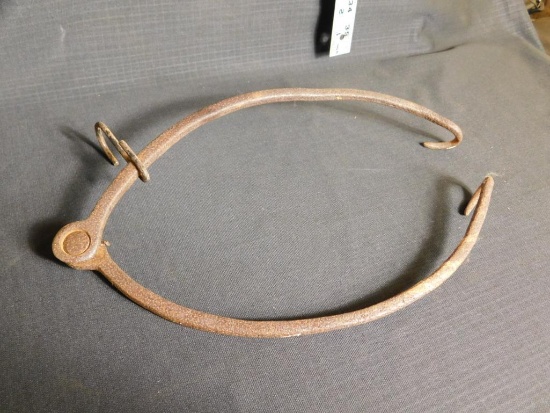 CAST IRON POT HANGER