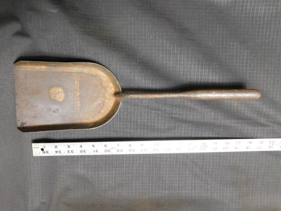 CAST IRON SHOVEL, UNION FORK & HOE CO.
