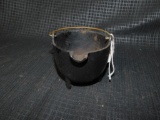 MINIATURE CAST IRON POT, MARKED DE-15 4
