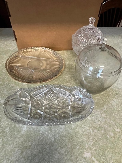 LOT OF GLASS, CANDY DISH WITH LID, BOWL WITH LID, NUT TRAY, 2 PLATES