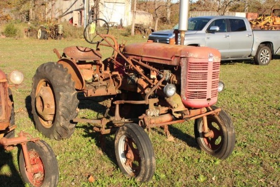Tractor Farmall
