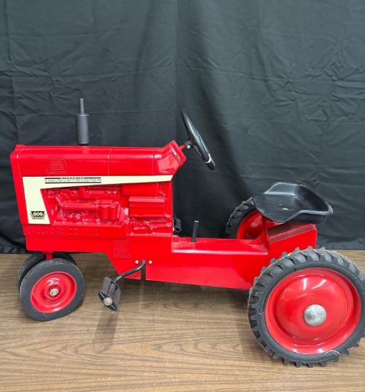 Farmall 806 Diesel Pedal Tractor Collectors Edition
