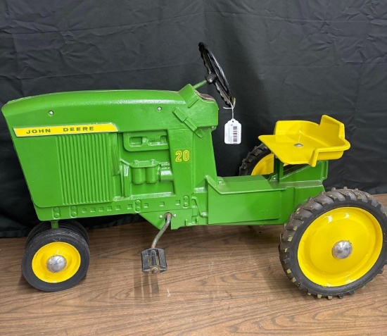 ERTL John Deere 20 Pedal Tractor