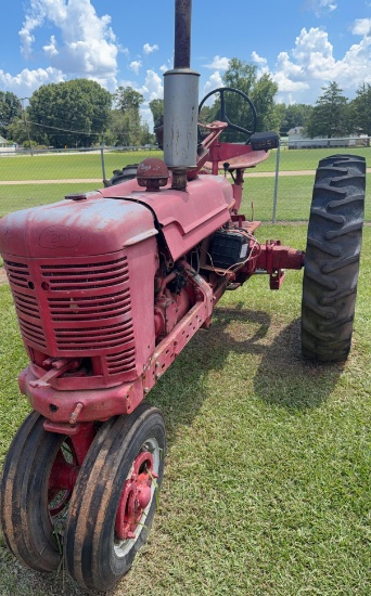 Farmall H Tractor