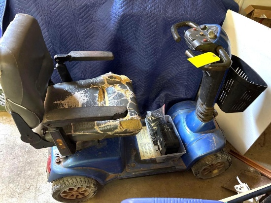 Jazzy Type Scooter, AS-IS, Seat very worn, Has chargrer