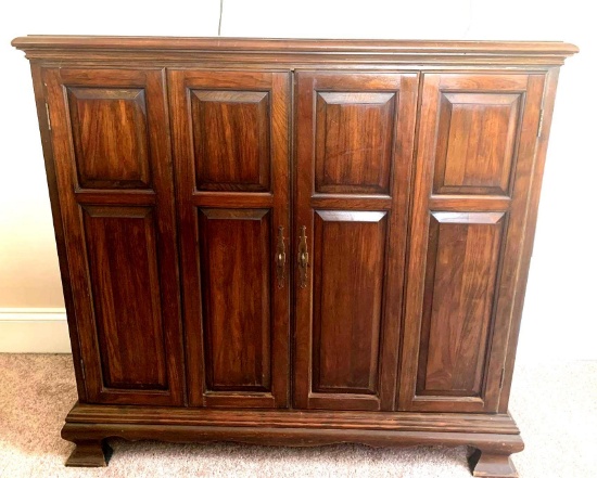 Media Stand/Cabinet with doors