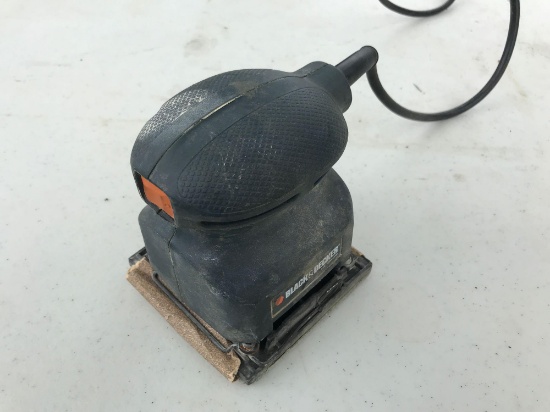 Black and Decker Electric Palm Sander, Good Condition.