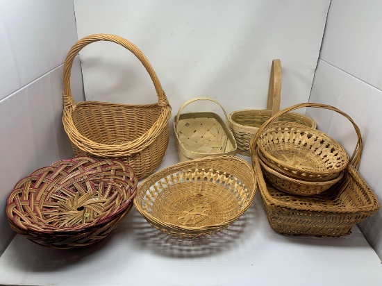 Basket lot