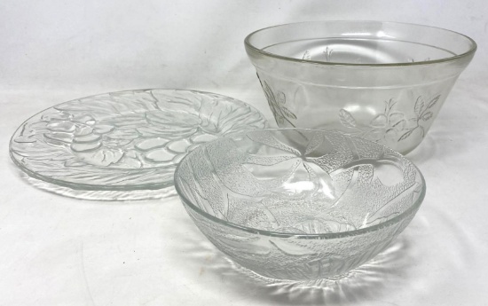 Vintage glass bowls and plate