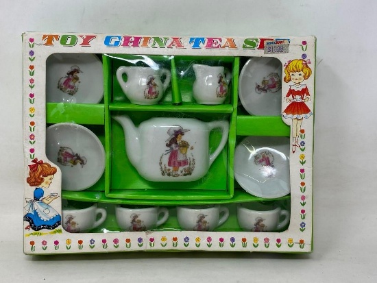 Vintage Toy China Tea Set