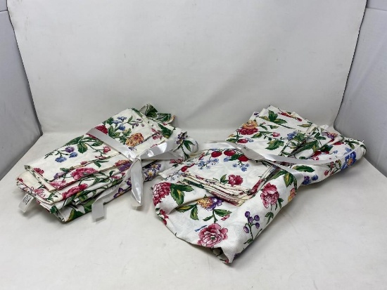 Floral Design Table Cloths and Napkins