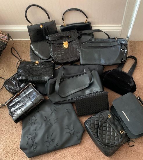 Lady's Handbags & Totes