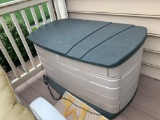 Rubbermaid Yard and Garden Chest with Contents