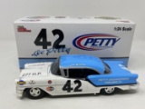 Racing Champions Die Cast Petty Enterprises #42 Lee Petty Classic Race Car