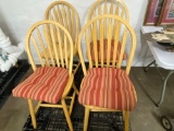 4 Arrowback Kitchen Chairs with Chair Pads