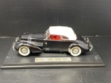 Die Cast Toy Antique Car Model- 1936 Cord 810