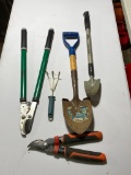 Garden Tools- 2 Small Shovels, Claw, Snippers