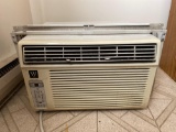Westpointe Air Conditioner with Instructions and Remote