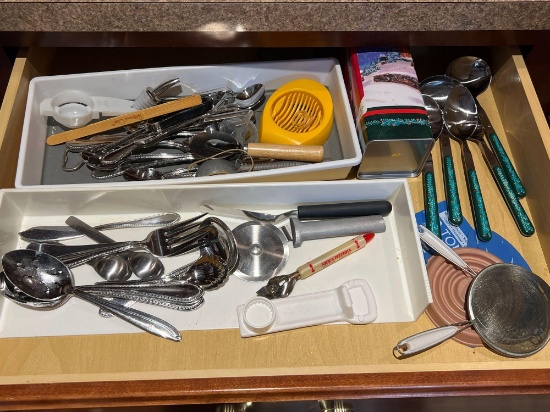 Contents of Kitchen Drawer