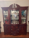 High Quality, Antique Style Broyhill China Cabinet, Bow Front Center and Broken Arch Pediment Top