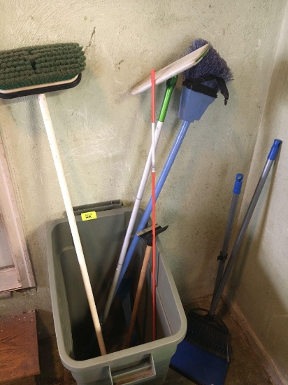 Brooms, Mop in Rubbermaid Tote