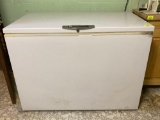 Gibson Heavy Duty Commercial Chest Freezer