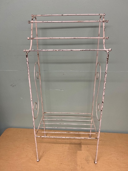 Vintage Type Wire metal rack