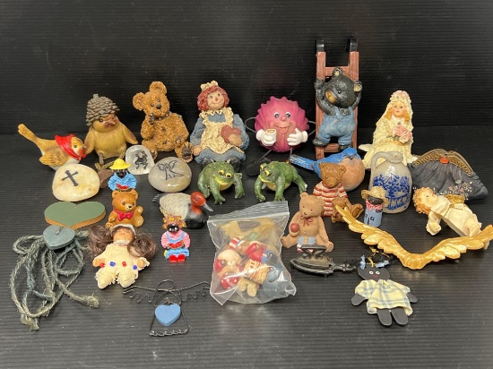 Small Figures, Tokens and Miniature Stoneware Jug